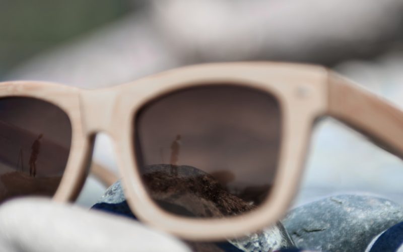 white wayfarer sunglasses