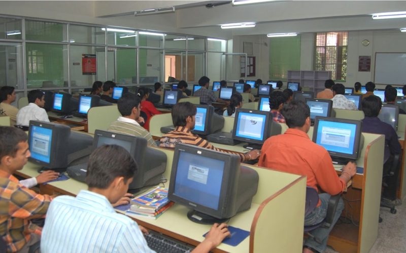 CRT computer monitor