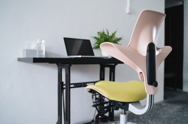 black laptop computer on table